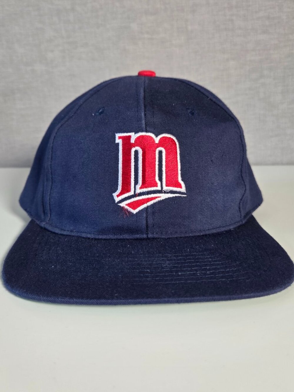 Vintage Logo7 Minnesota Twins Outdoor Cap Snapback Hat Navy Green Brim MLB